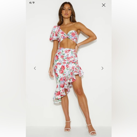 HELLO MOLLY Hot Breeze Set - Picture 2 of 11